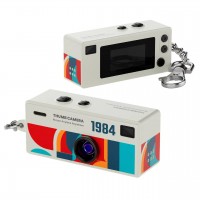 Retro Wearable Mini Camera — 8 Colors, Endless Fun